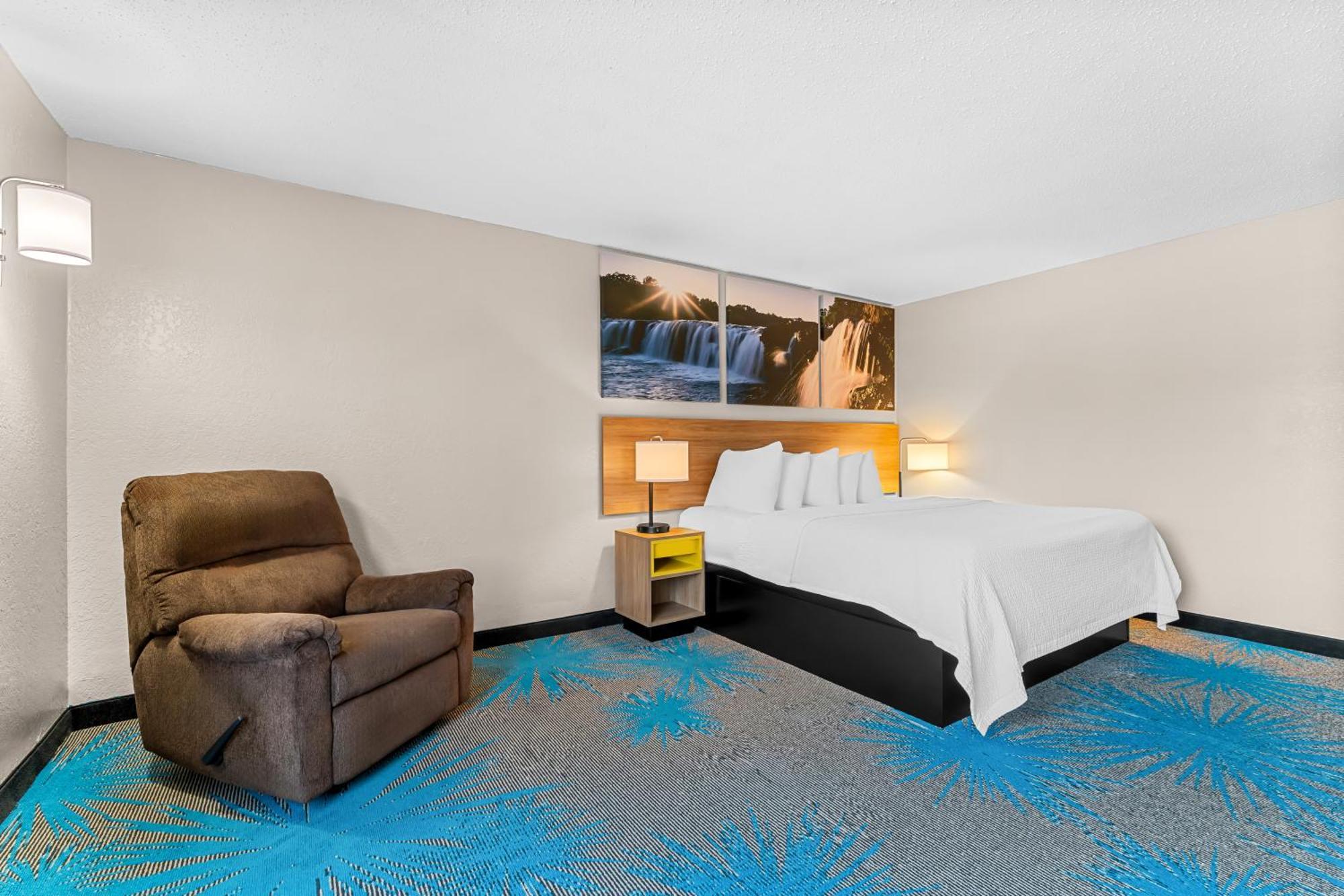 Days Inn By Wyndham Су-Фолс Экстерьер фото