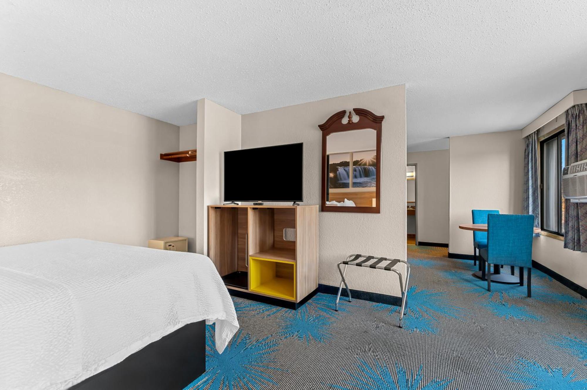 Days Inn By Wyndham Су-Фолс Экстерьер фото