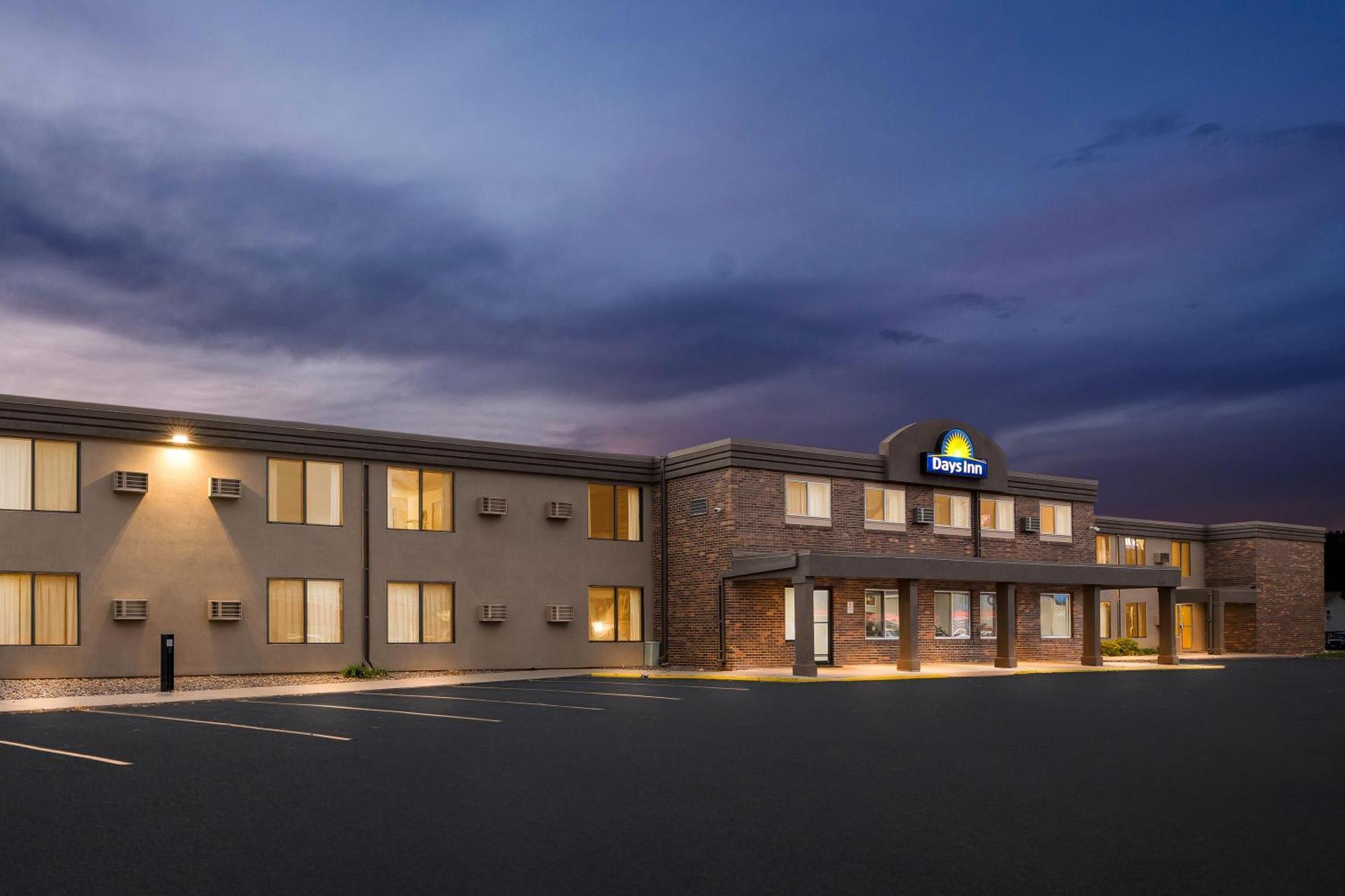 Days Inn By Wyndham Су-Фолс Экстерьер фото