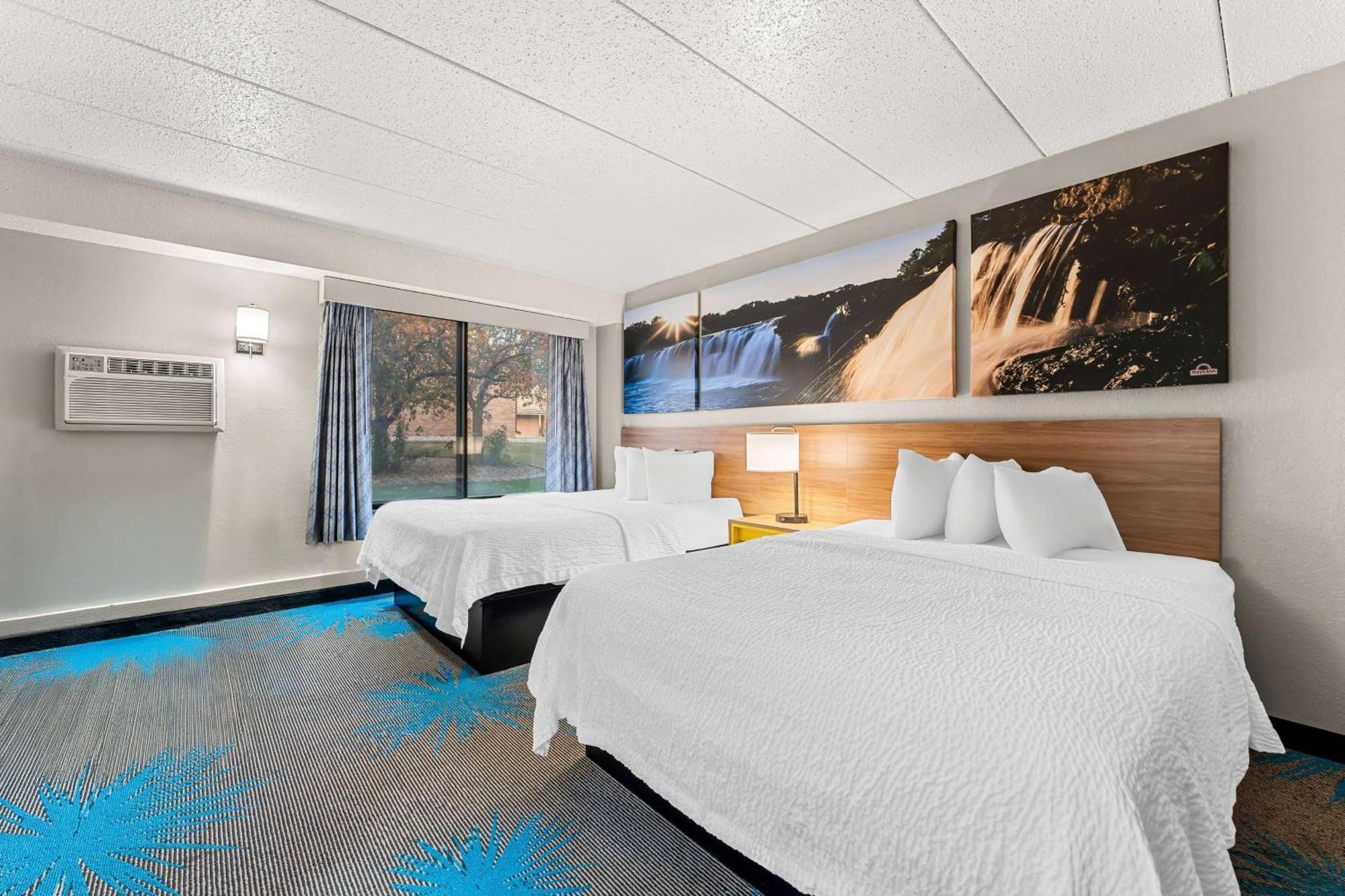 Days Inn By Wyndham Су-Фолс Экстерьер фото
